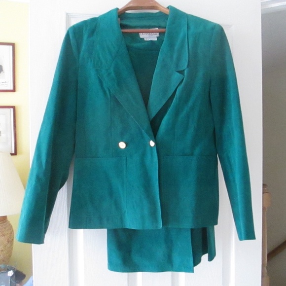 GENUINE SUEDE SUIT , AGUA BLUE, SIZE 8-10 - Picture 1 of 6